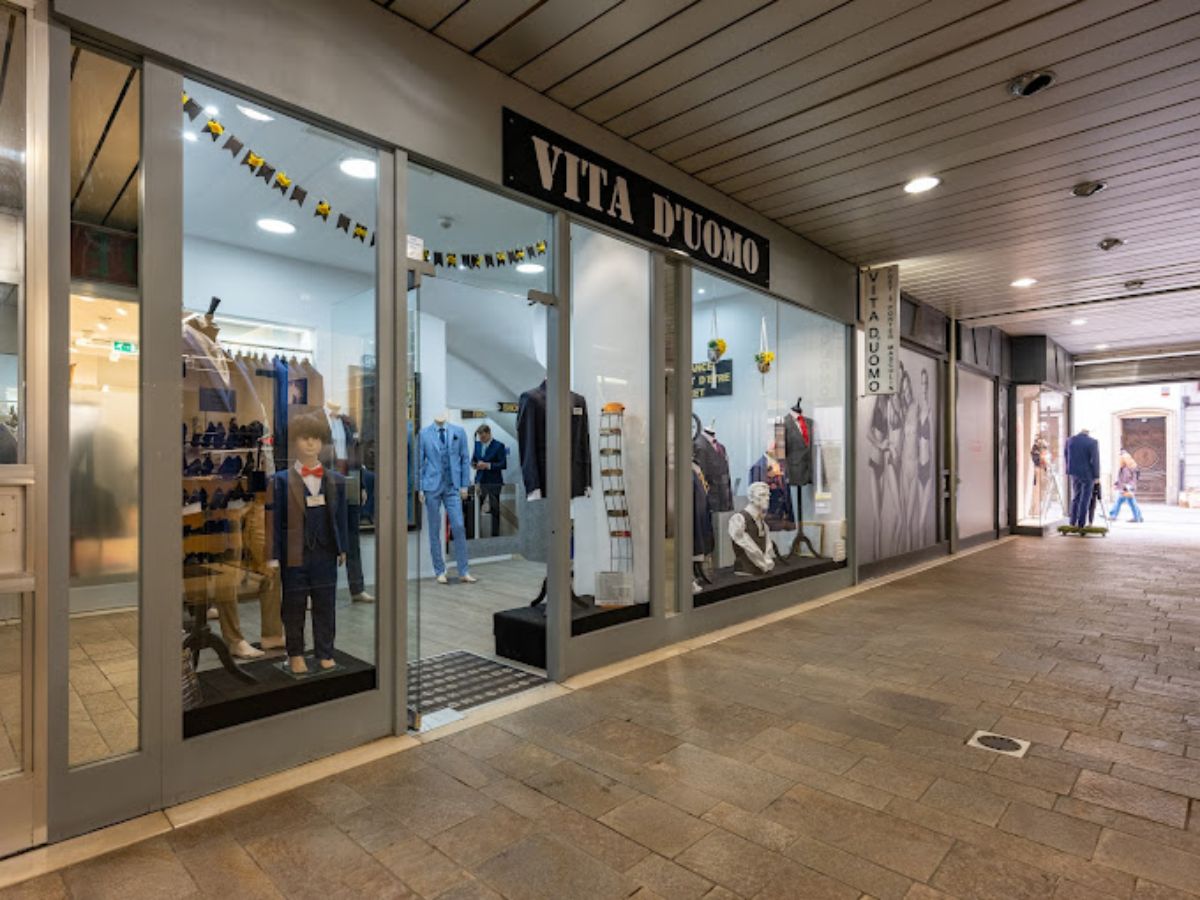 Vita d Uomo - Pret a porter masculin - Boutique Centre Brasseur grand rue 36-38