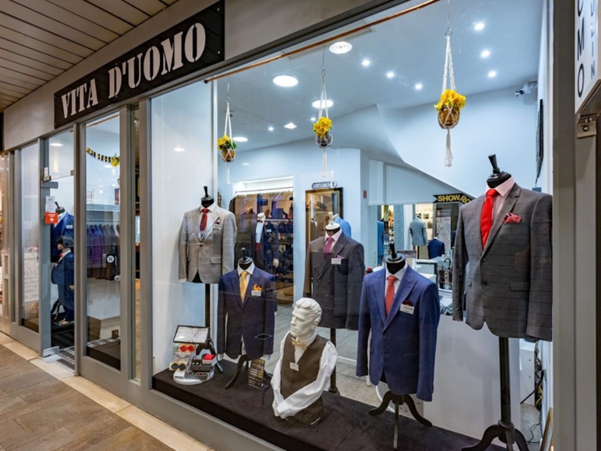 Vita d Uomo - Pret a porter masculin - Magasin Grand Rue 36 a 38 - Centre Brasseur